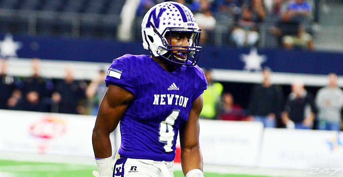 TCU football's commit Darwin Barlow on the field for Newton High School