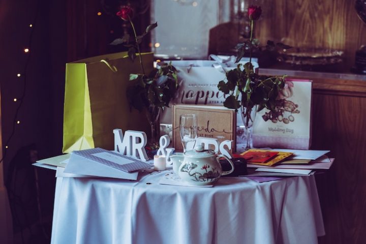 wedding gift table